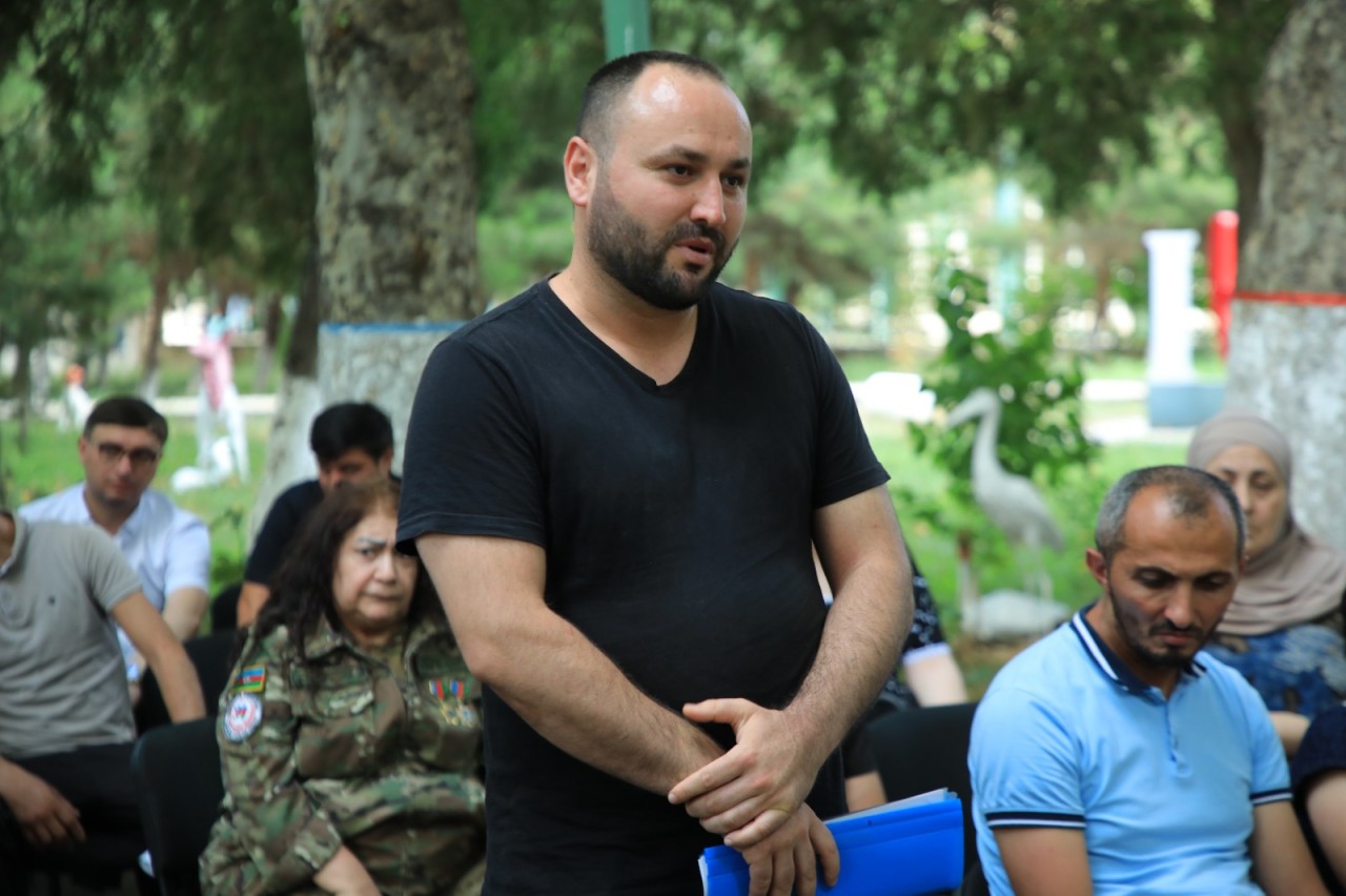 Niyazi Bayramov vətəndaşların müraciətlərini dinlədi - FOTOLAR